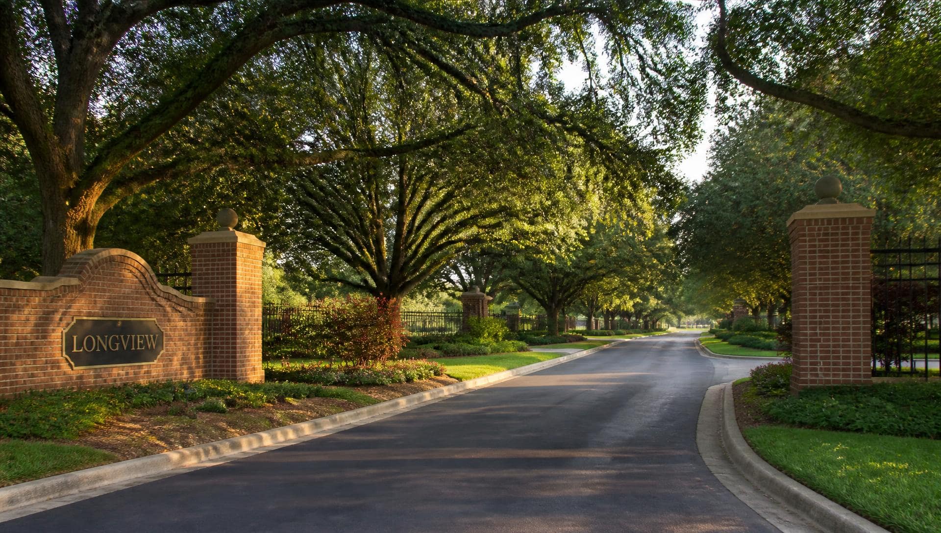 Tree-lined residential approach in Piper Glen